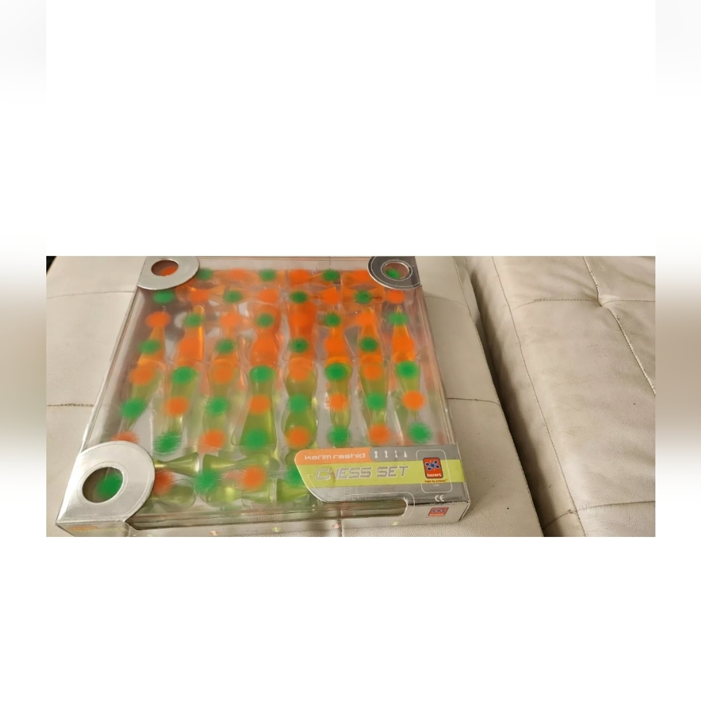 RARE COMBO BOZART KARIM RASHID CHESS SET NEW MID CENTURY POP ART NEON GREEN AND